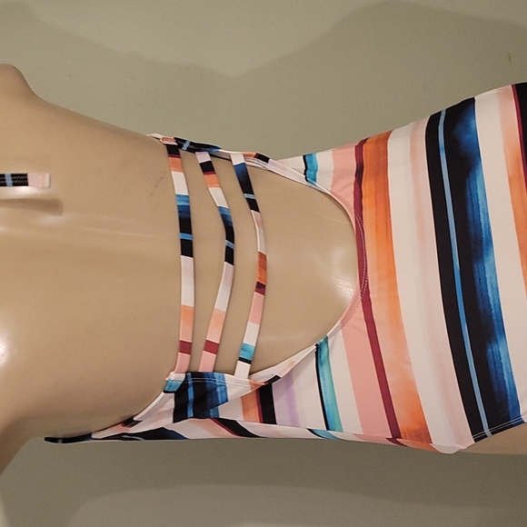 LA BLANCA LA AZTECA PLYNGE ONE PIECE SWIMSUIT SUIT - Picture 9 of 13